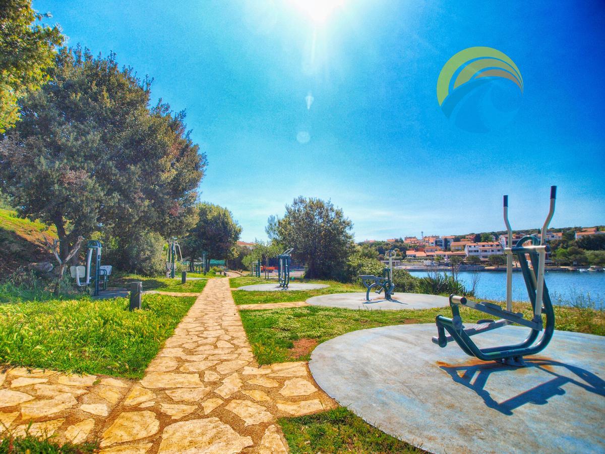 Apartments Zorka 1421 Pjescana Uvala Dış mekan fotoğraf